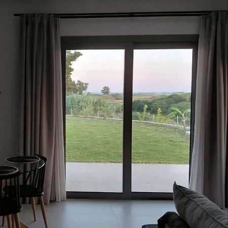 Vila Vallianos D *